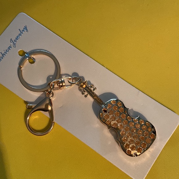 Purse Charm and Keychain-Violin, NEW - Picture 2 of 2